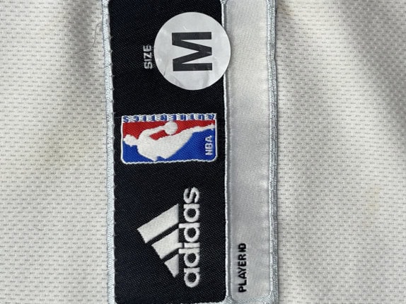 2000s ADIDAS NBA BASKETBALL JERSEY SPORTSWEAR WHITE AND RED ΑΝΤΡΙΚΟ PRE OWNED M