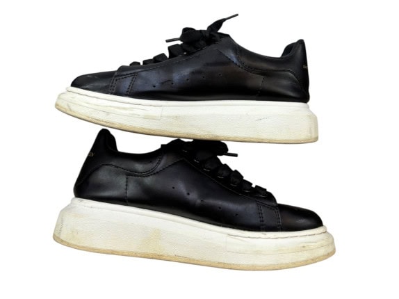 ALEXANDER MCQUEEN SNEAKERS OVERSIZED ΜΑΥΡΟ ΛΕΥΚΟ UNISEX PRE OWNED