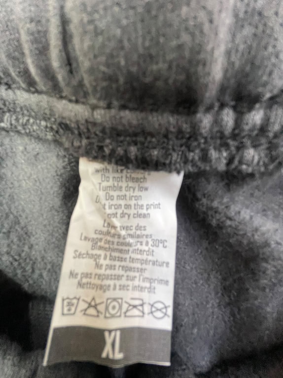 Men’s Black Basic Sweatpants XL