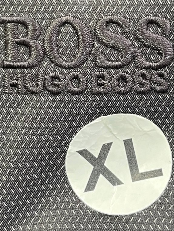 BOSS ΜΠΟΥΦΑΝ ΜΕ ΚΟΥΚΟΥΛΑ MINIMAL ΜΑΥΡΟ ΑΝΤΡΙΚΟ PRE OWNED XL