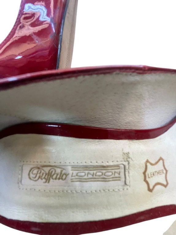 BUFFALO LONDON PUMPS MINIMAL RED WOMEN PRE OWNED EU 37