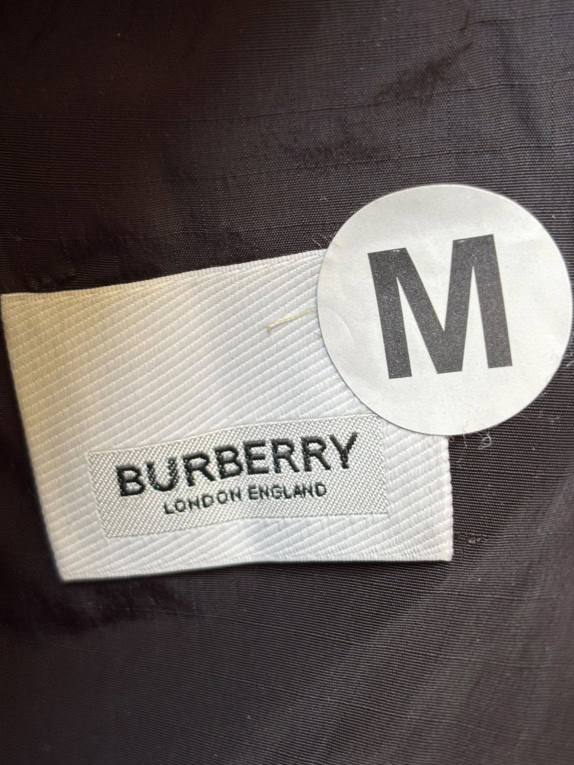 BURBERRY ΚΑΠΙΤΟΝΕ ΜΠΟΥΦΑΝ CLASSIC ΜΑΥΡΟ ΑΝΤΡΙΚΟ PRE OWNED M