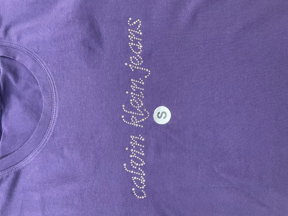 CALVIN KLEIN JEANS T SHIRT RHINESTONE PURPLE WOMEN PRE OWNED S