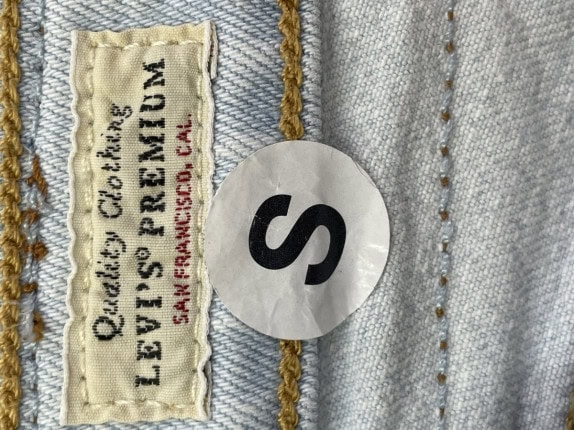 LEVIS DENIM ΣΟΡΤΣ ΜΕ ΞΕΦΤΕΣ ΑΝΟΙΧΤΟ ΜΠΛΕ ΓΥΝΑΙΚΕΙΟ PRE OWNED S