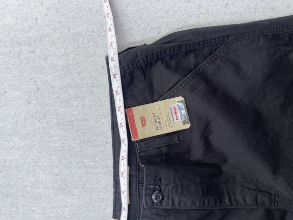 LEVIS PANTALONI CARGO UTILITY NERO UOMO PRE OWNED L