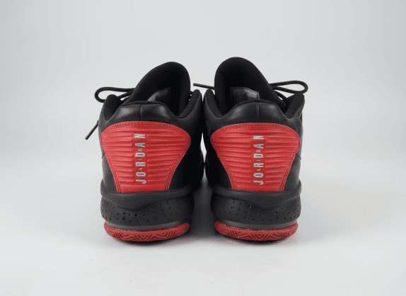 JORDAN ATHLETIC SHOES BLACK RED MEN PRE OWNED EU 41