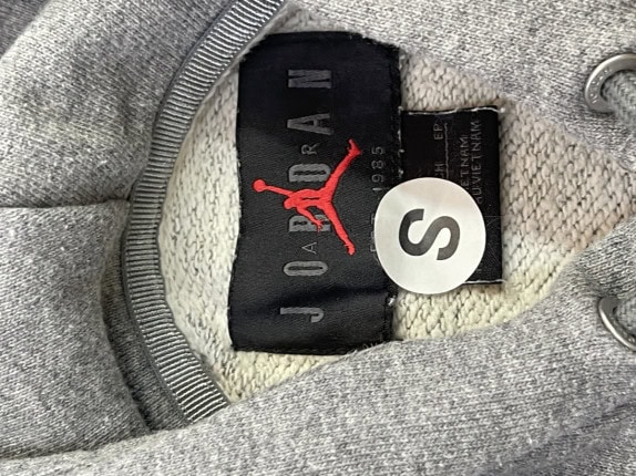 JORDAN FELPA CON CAPPUCCIO MINIMAL GRIGIO UOMO PRE OWNED S