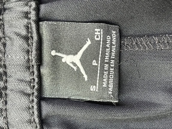 Y2K JORDAN ΣΟΡΤΣ ATHLETIC ΜΑΥΡΟ ΚΟΚΚΙΝΟ ΑΝΤΡΙΚΟ PRE OWNED S