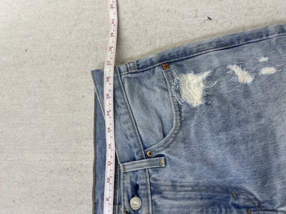 LEVI STRAUSS DENIM SHORTS DISTRESSED BLUE MENS PRE OWNED M