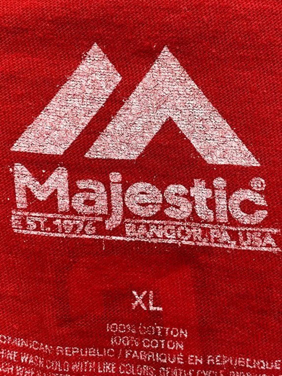 MAJESTIC GRAPHIC TEE SPORTSWEAR RED MEN PRE OWNED XL
