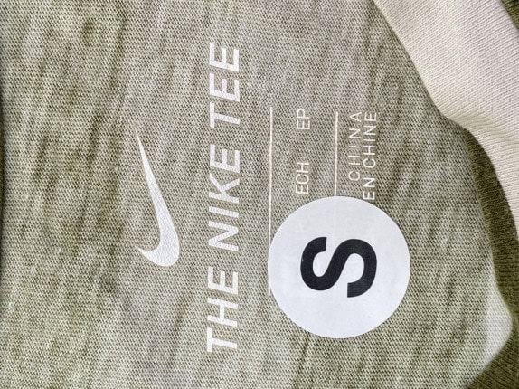 NIKE GRAPHIC TEE CAMO MEN PRE OWNED S