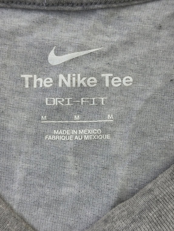 NIKE GRAPHIC TEE MINIMAL GREY MEN PRE OWNED M