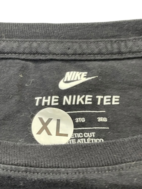 NIKE GRAPHIC TEE MINIMAL BLACK MEN PRE OWNED XL