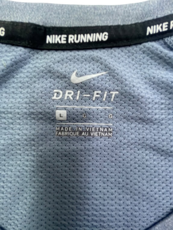 NIKE ΜΠΛΟΥΖΑΚΙ RUNNING DRI-FIT ΛΟΓΟΤΥΠΟ ΜΠΛΕ ΓΥΝΑΙΚΕΙΟ L
