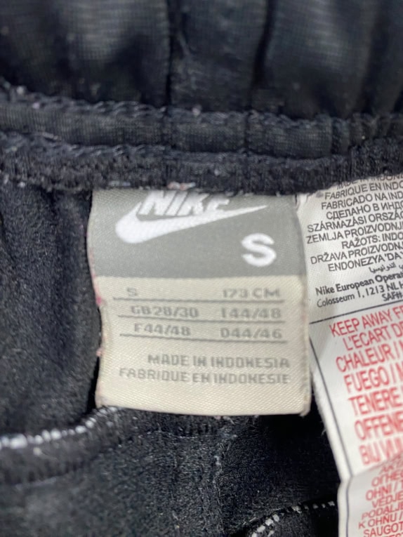 Nike Παντελόνι Φόρμας Μαύρο με Λεπτομέρειες Ανδρικό S