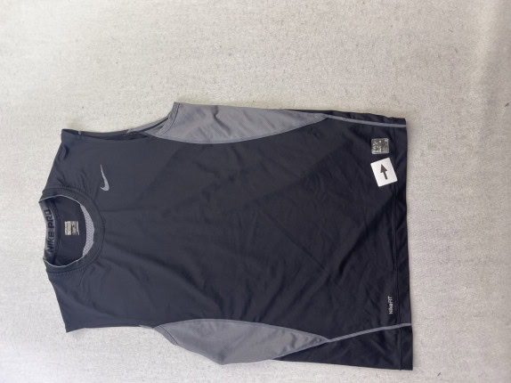 NIKE PRO ΑΘΛΗΤΙΚΟ ΑΜΑΝΙΚΟ ΜΠΛΟΥΖΑΚΙ MINIMAL ΜΑΥΡΟ ΑΝΤΡΙΚΟ PRE OWNED L
