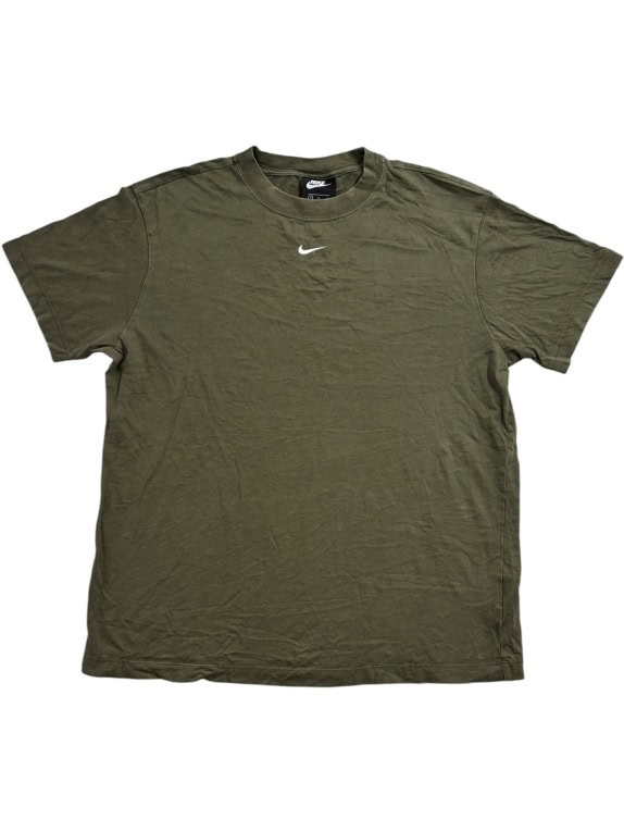 NIKE T-SHIRT ΜΕ ΚΕΝΤΗΜΕΝΟ LOGO ΧΑΚΙ UNISEX S