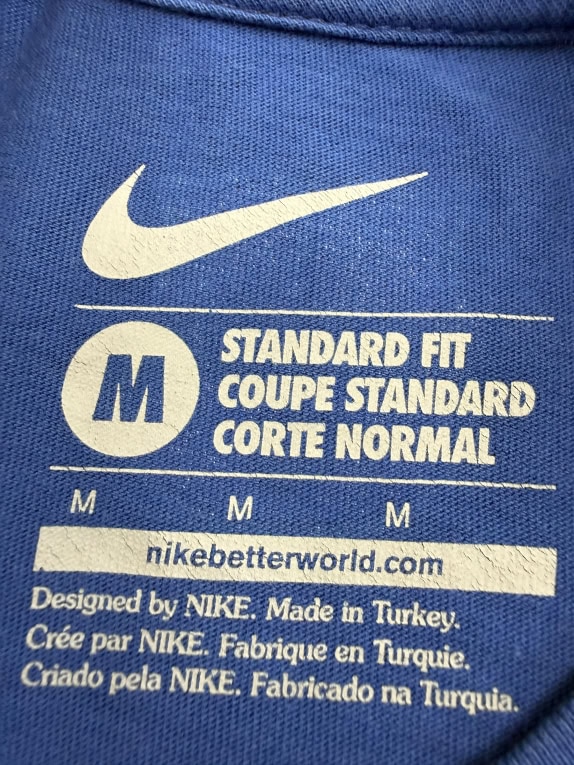 NIKE "BARCA" GRAPHIC T-SHIRT BLUE MENS MEDIUM