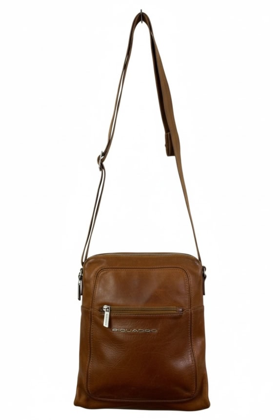 PIQUADRO BORSA A TRACOLLA MESSENGER IN PELLE CUOIO