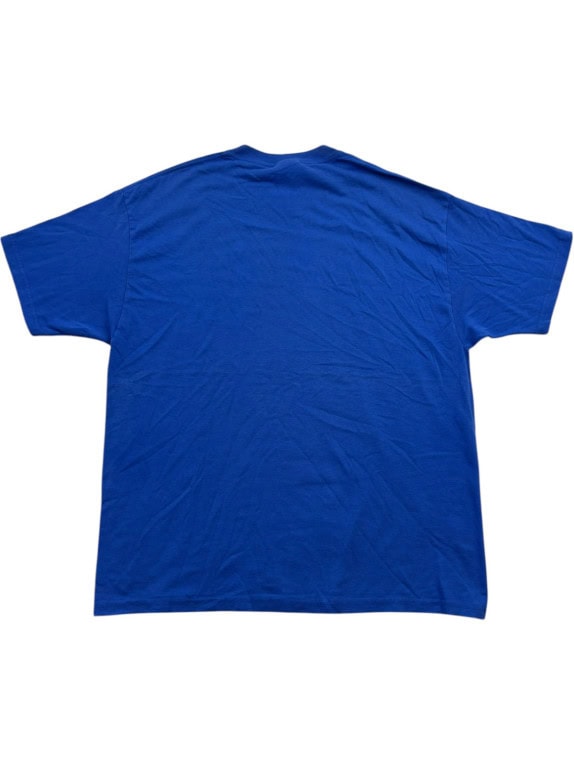 PORT AND COMPANY GRAPHIC TEE COLLEGIATE ROYAL BLUE UNISEX PRE OWNED XL