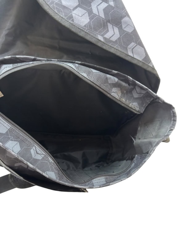 REEBOK MESSENGER BAG MINIMAL CHARCOAL UNISEX PRE OWNED