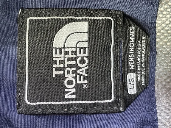 THE NORTH FACE ΑΔΙΑΒΡΟΧΟ ΜΠΟΥΦΑΝ ΜΕ ΚΟΥΚΟΥΛΑ NAVY ΑΝΤΡΙΚΟ PRE OWNED L
