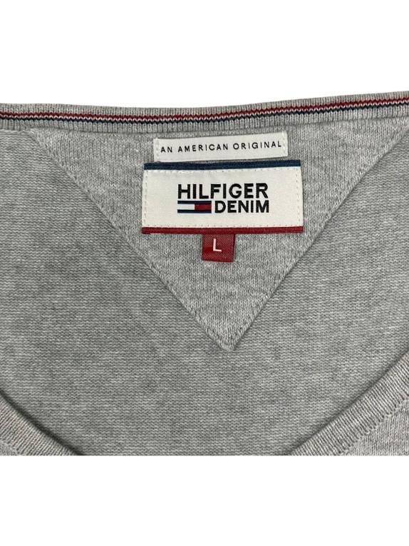 TOMMY HILFIGER DENIM V-NECK KNITTED JUMPER - L