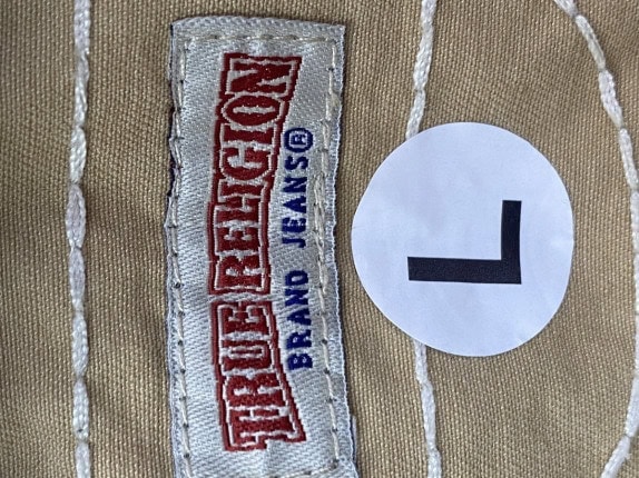 TRUE RELIGION CARGO BERMUDA UTILITY BEIGE MEN PRE OWNED L