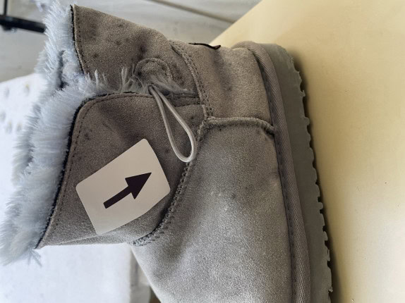 UGG BOOTS BEIGE WOMENS PRE OWNED EU 37