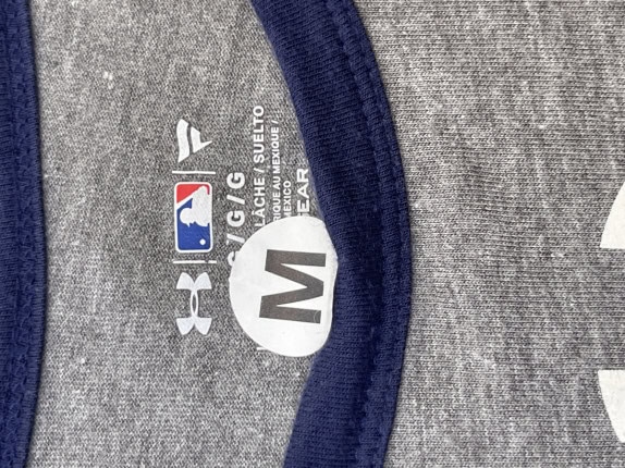 UNDER ARMOUR GRAPHIC TEE ATHLETIC GRIGIO E BLU SCURO UOMO PRE OWNED M