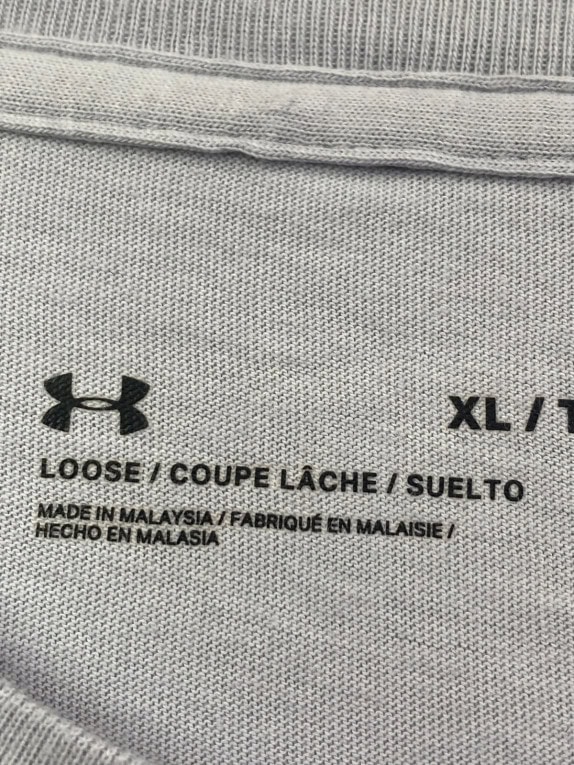 UNDER ARMOUR GRAPHIC TEE MINIMAL GREY MEN PRE OWNED XL