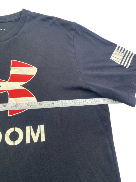 UNDER ARMOUR GRAPHIC TEE STREETWEAR NAVY ΑΝΤΡΙΚΟ PRE OWNED XL