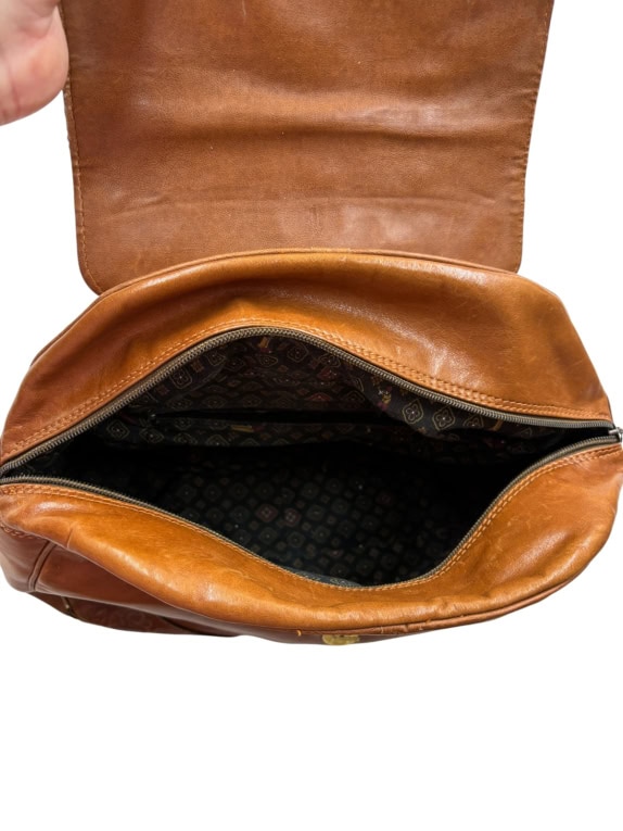 VINTAGE ΔΕΡΜΑΤΙΝΗ SHOULDER BAG TAN UNISEX PRE OWNED
