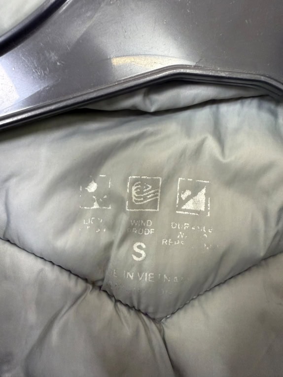 VINTAGE WOMEN'S THE NORTH FACE QUILTED PADDED JACKET