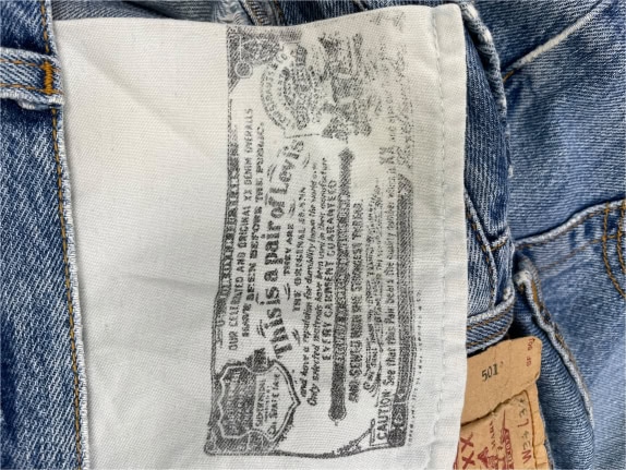 VINTAGE LEVI'S MEN'S JEANS SIZE L