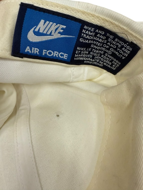 VINTAGE NIKE AIR FORCE CAPPELLO DA BASEBALL - BIANCO/CREMA