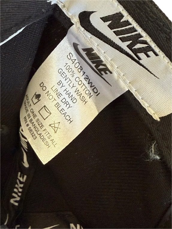 VINTAGE NIKE BLACK CAP ONE SIZE