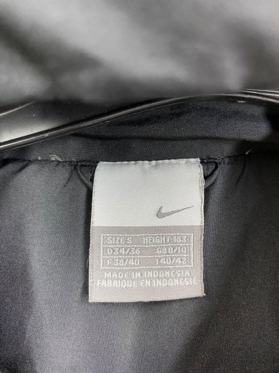 VINTAGE NIKE PUFFER ΜΠΟΥΦΑΝ ΜΕ ΚΟΥΚΟΥΛΑ ΜΑΥΡΟ ΓΥΝΑΙΚΕΙΟ S