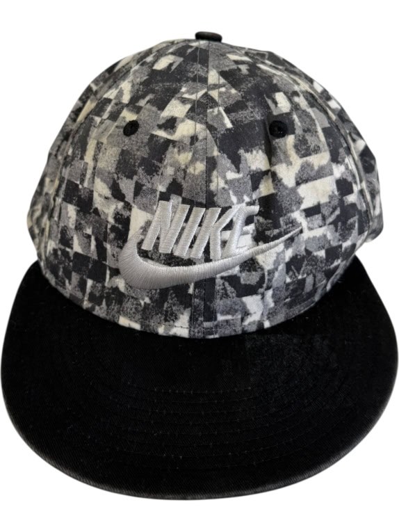 VINTAGE NIKE TRUE SNAPBACK HAT
