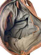 Δερμάτινη Shoulder Bag σε Ταμπά με Διακοσμητική Ραφή