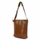 Καφέ Δερμάτινη Shoulder / Crossbody Τσάντα με Μακρύ Λουράκι