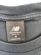 NEW BALANCE T-SHIRT HOOPS GRAPHIC NERO UOMO M