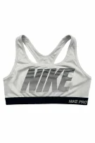NIKE ΑΘΛΗΤΙΚΟ ΜΠΟΥΣΤΑΚΙ DRI-FIT LOGO ΓΚΡΙ ΓΥΝΑΙΚΕΙΟ M