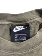 NIKE T-SHIRT ΜΕ ΚΕΝΤΗΜΕΝΟ LOGO ΧΑΚΙ UNISEX S