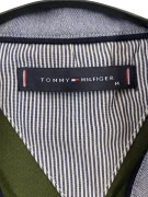 TOMMY HILFIGER POLO ΜΠΛΟΥΖΑ ΜΕ ΛΟΓΟΤΥΠΟ ΧΑΚΙ ΑΝΔΡΙΚΗ M