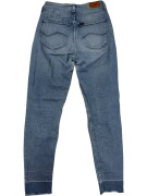 VINTAGE WOMEN'S LEE JEANS IN LIGHT BLUE