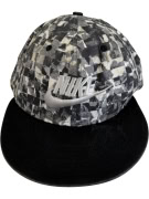 VINTAGE NIKE TRUE SNAPBACK HAT